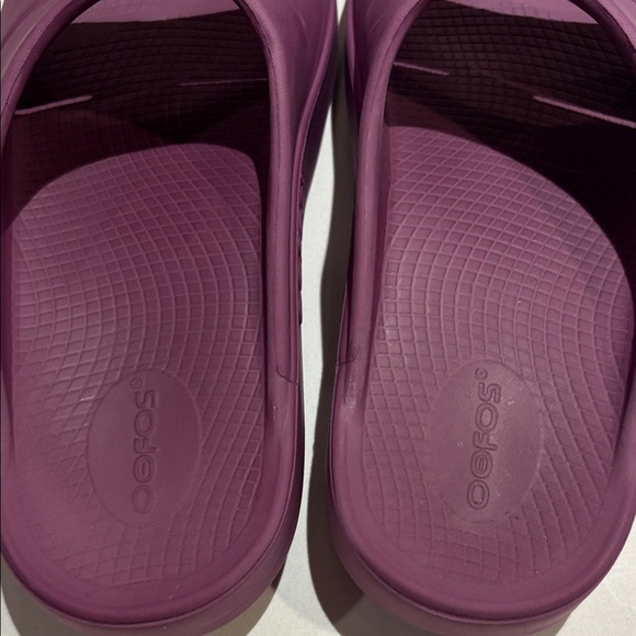 OOFOS OOah Women's Slide Sandals - Picture 3 of 5